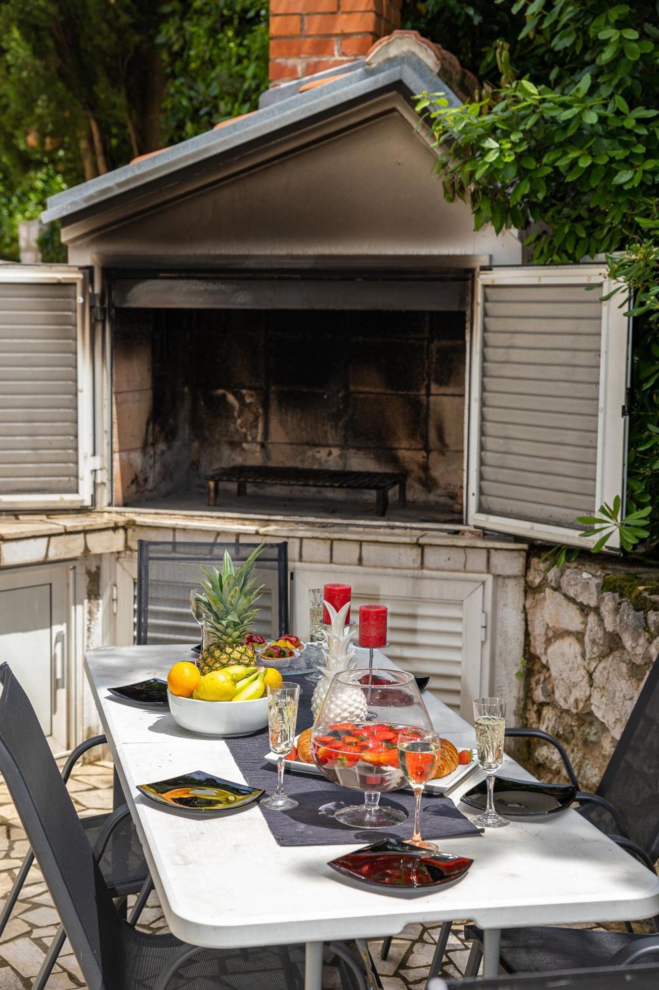 Ferienwohnung Sea House Lea Novi Vinodolski Exterior foto