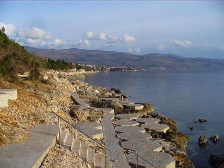 Ferienwohnung Sea House Lea Novi Vinodolski Exterior foto